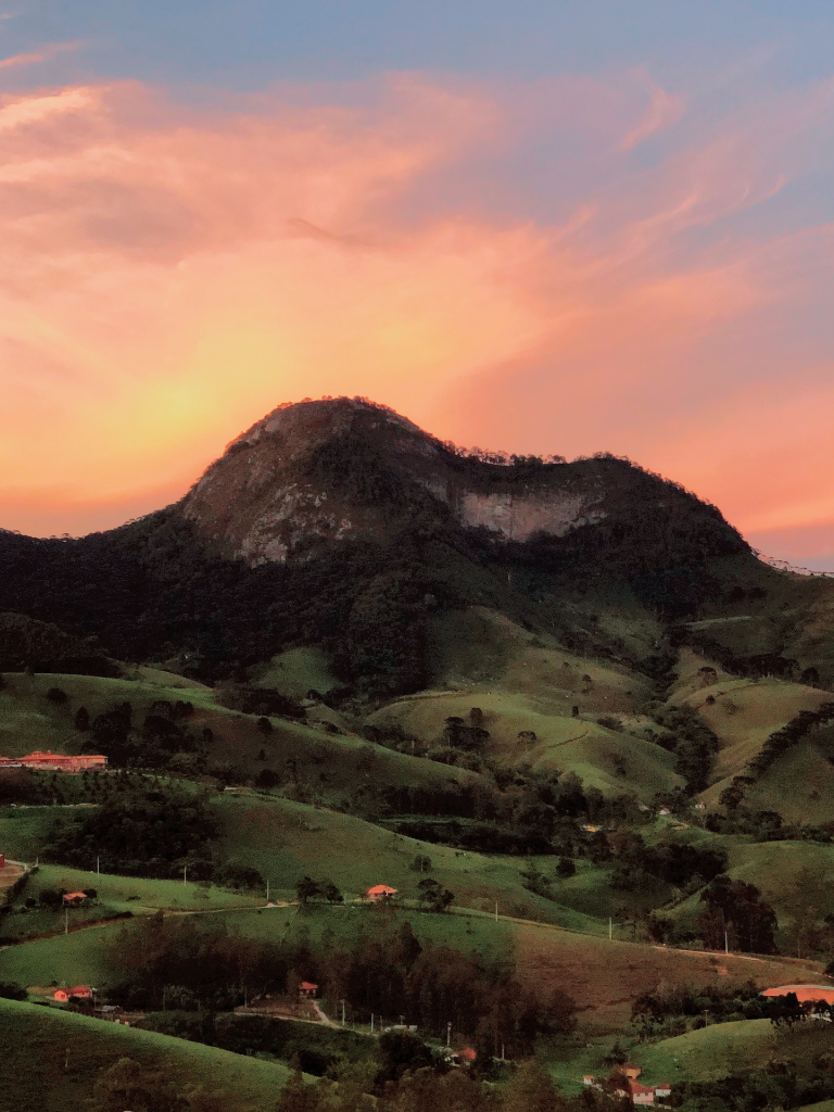 Vista da Pedra da Balança ao pôr do sol